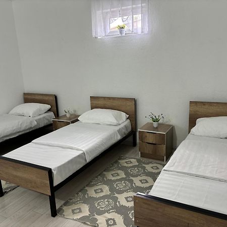 Hostel,Halal Хостел,Халал Tokmok Buitenkant foto
