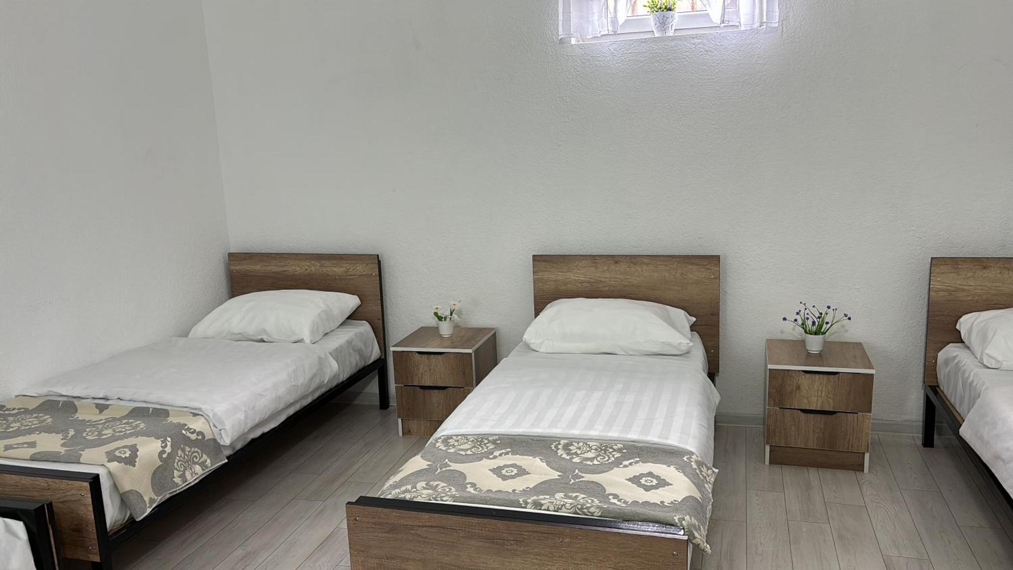 Hostel,Halal Хостел,Халал Tokmok Buitenkant foto