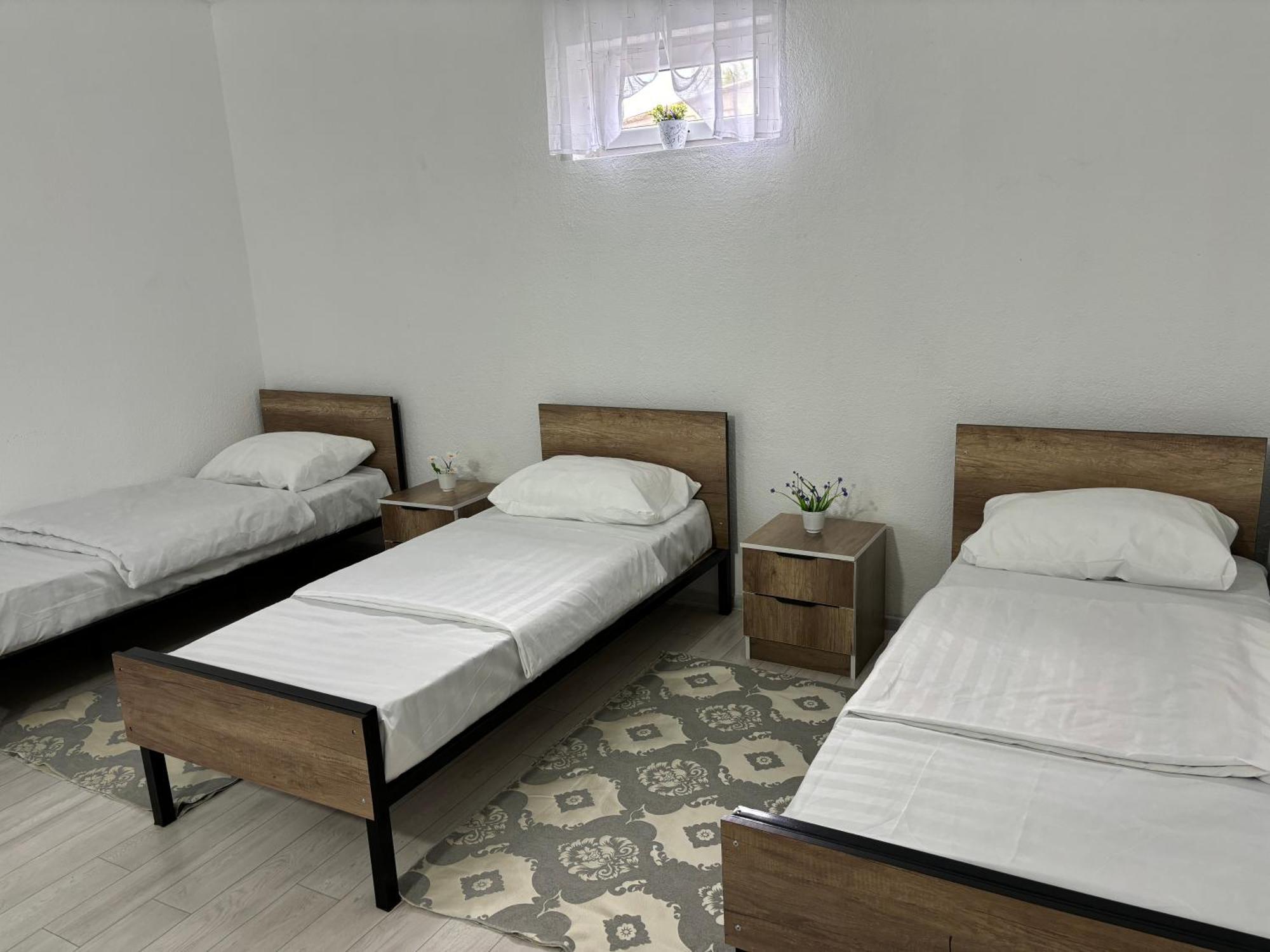 Hostel,Halal Хостел,Халал Tokmok Buitenkant foto