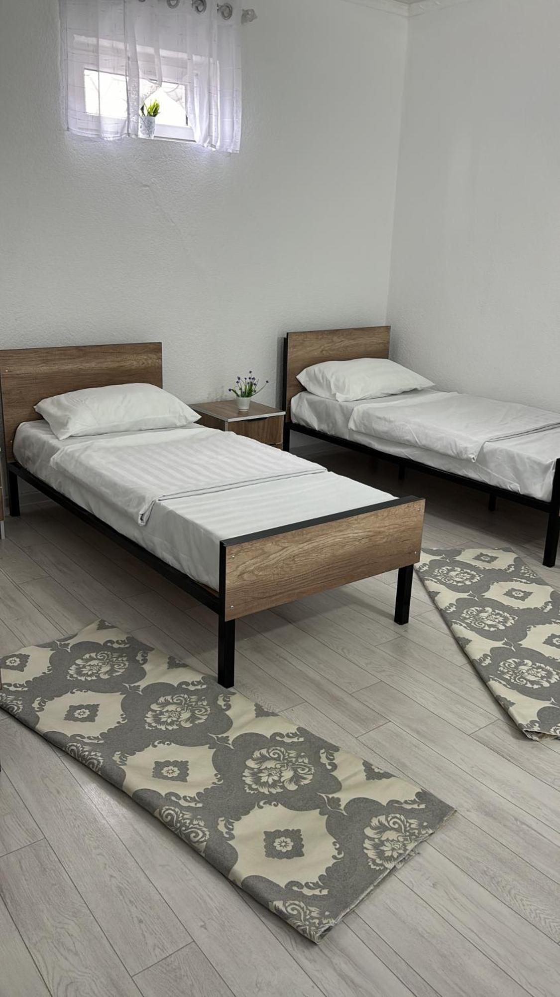 Hostel,Halal Хостел,Халал Tokmok Buitenkant foto