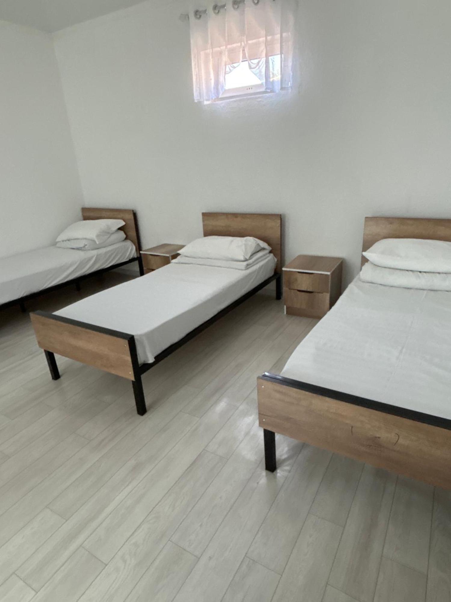 Hostel,Halal Хостел,Халал Tokmok Buitenkant foto