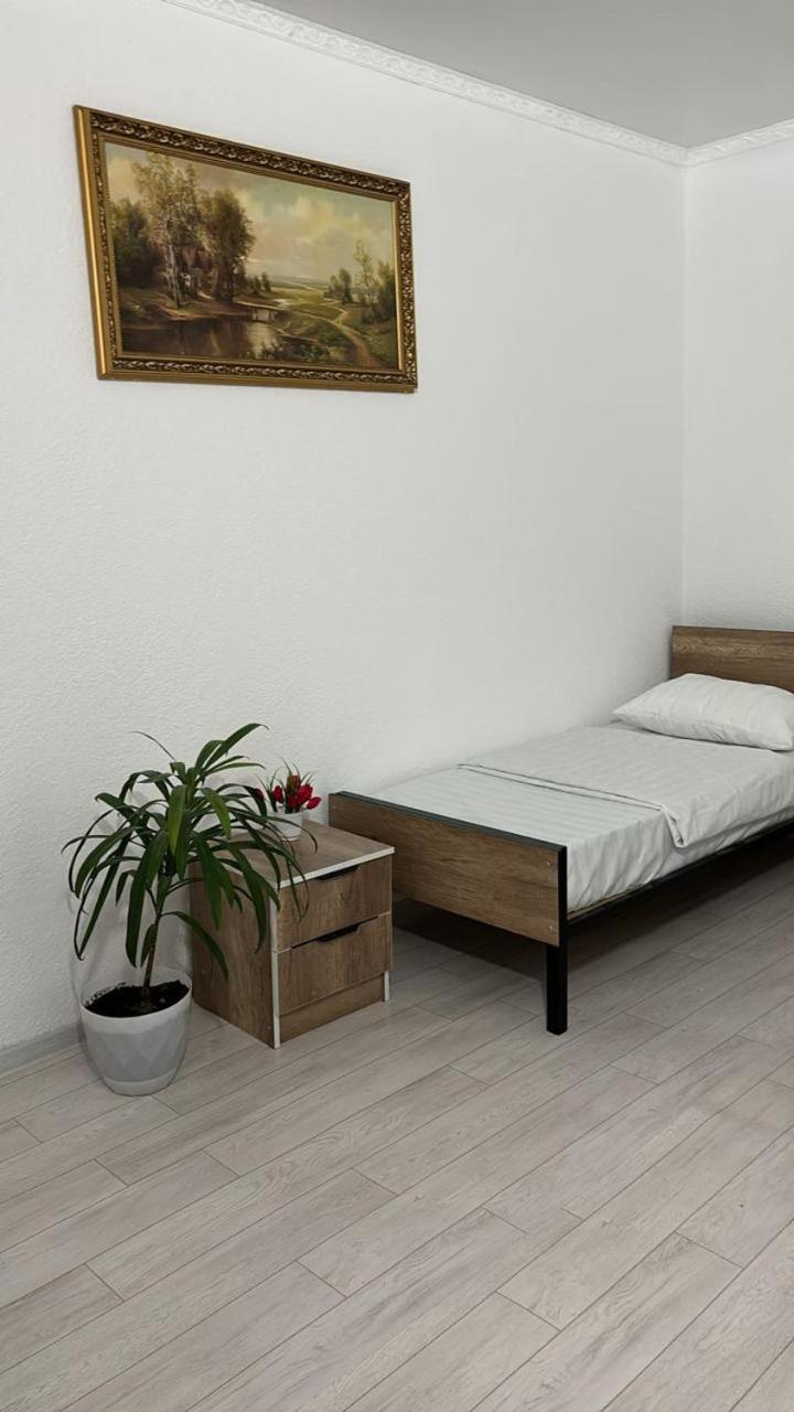 Hostel,Halal Хостел,Халал Tokmok Buitenkant foto